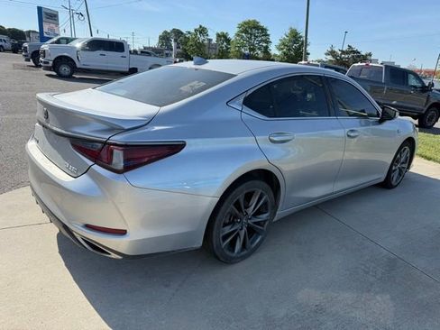 Used 2019 Lexus ES 350 F Sport w/ Accessory Package 2 FWD image 9