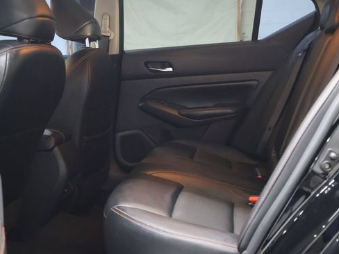 Used 2022 Nissan Altima 2.5 SR w/ Midnight Edition Package FWD image 16