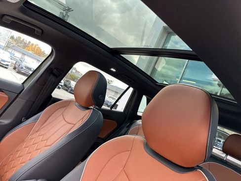 New 2026 Volkswagen Tiguan SEL R-Line image 13