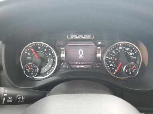 Used 2022 RAM 1500 Big Horn AWD/4WD image 23