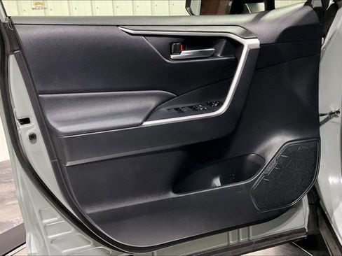 Certified 2021 Toyota RAV4 XLE w/ Convenience Package image 24