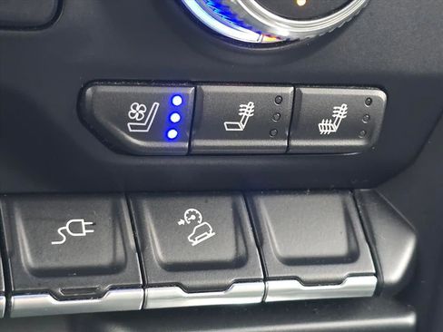 Used 2019 GMC Sierra 1500 SLT w/ SLT Premium Package image 25