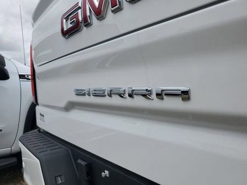 New 2026 GMC Sierra 1500 AT4 AWD/4WD image 8