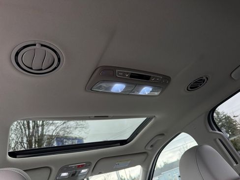 Used 2024 Kia Telluride S w/ S Sunroof Package image 22