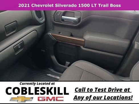 Used 2021 Chevrolet Silverado 1500 LT Trail Boss w/ Convenience Package II AWD/4WD image 21