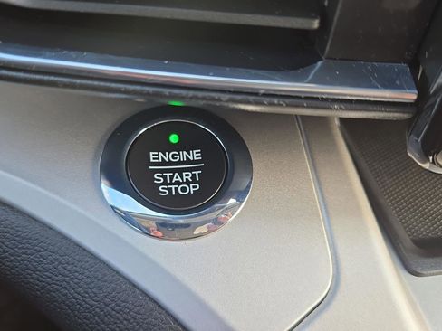 Used 2021 Ford Explorer XLT w/ Equipment Group 202A image 22