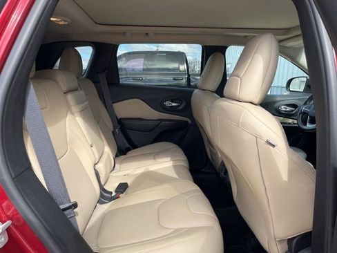 Used 2016 Jeep Cherokee Limited w/ Luxury Group image 21