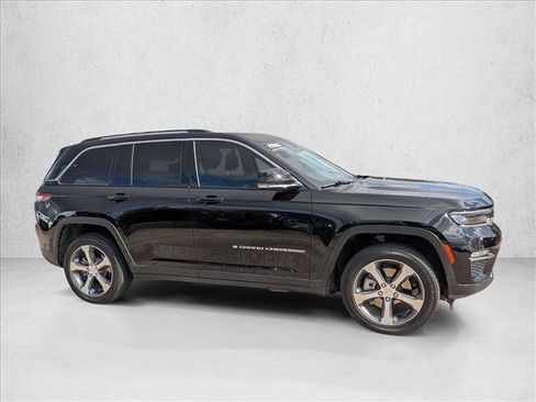 Used 2023 Jeep Grand Cherokee 4WD 4xe image 4