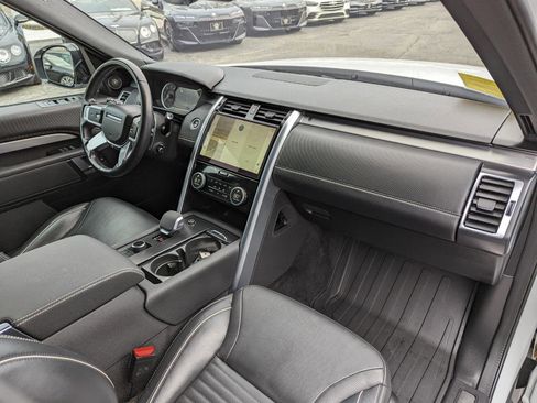 Used 2023 Land Rover Discovery S R-Dynamic image 27