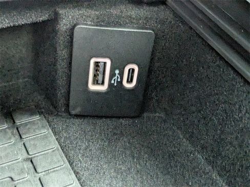 Used 2024 Lincoln Corsair Reserve w/ Equipment Group 201A image 25