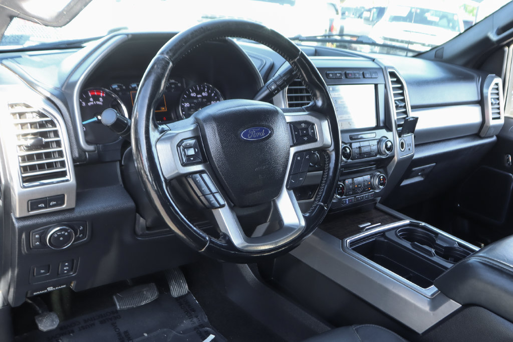 Used 2017 Ford F350 Platinum w/ Platinum Ultimate Package AWD/4WD image 21