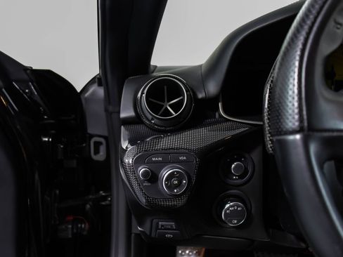 Used 2014 Ferrari F12 Berlinetta RWD image 37