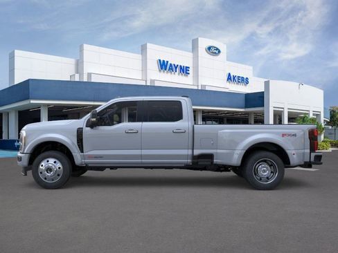 New 2026 Ford F450 Platinum w/ FX4 Off-Road Package image 3