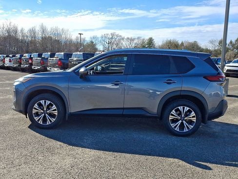 Used 2022 Nissan Rogue SV w/ SV Premium Package image 7