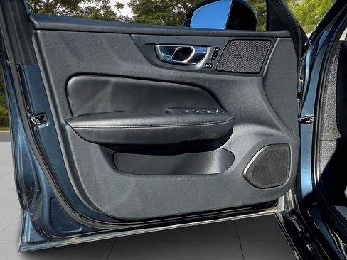 Used 2024 Volvo S60 B5 Plus image 22