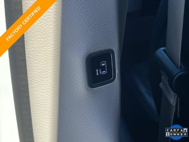 Used 2019 Chrysler Pacifica Touring-L FWD image 21