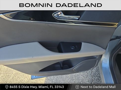 Used 2023 Lincoln Nautilus Standard image 17