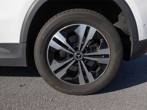 Certified 2025 Mercedes-Benz GLA 250 4MATIC image 6