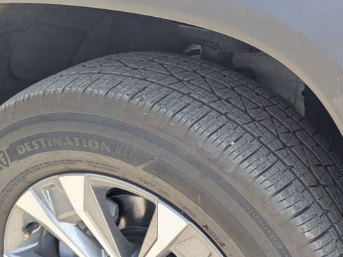 Used 2025 Chevrolet Equinox LT image 29