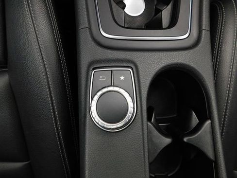 Used 2019 Mercedes-Benz CLA 250 4MATIC w/ Premium Package image 25