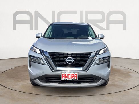 Used 2023 Nissan Rogue SV image 8
