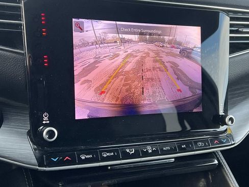 Used 2024 Jeep Wagoneer L Series II w/ Flexible Seating Group image 20