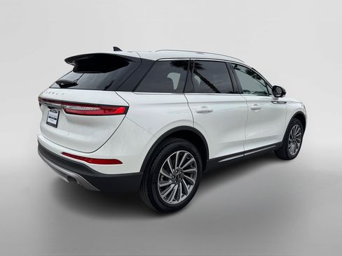 Used 2023 Lincoln Corsair Reserve w/ Equipment Group 201A image 5