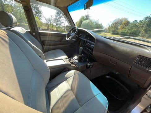Used 1992 Toyota Land Cruiser AWD/4WD image 12