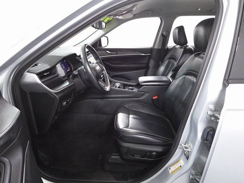 Used 2021 Jeep Grand Cherokee L Limited image 9