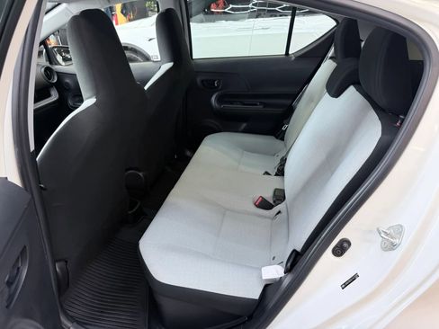 Used 2018 Toyota Prius C One image 21