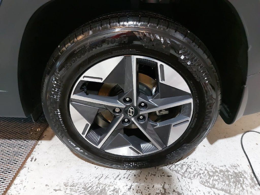 Certified 2025 Hyundai Tucson SEL FWD image 32