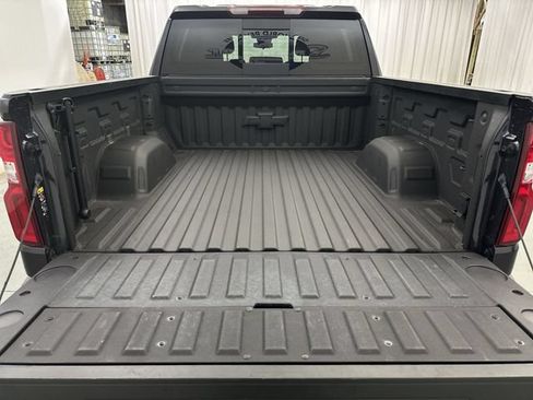 Used 2024 Chevrolet Silverado 1500 LT Trail Boss w/ LT Trail Boss Premium Package AWD/4WD image 23