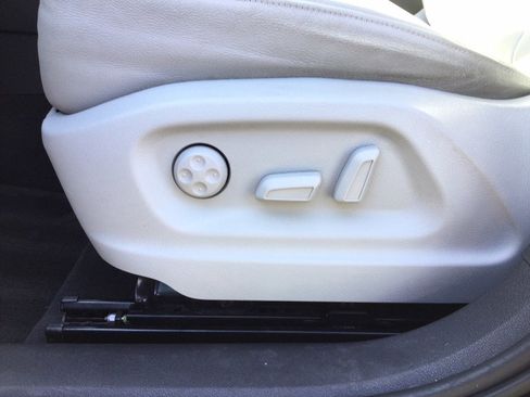 Used 2015 Audi Q3 2.0T Prestige w/ Prestige Package image 12