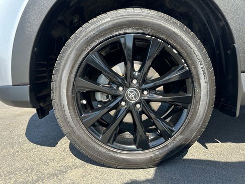 Used 2018 Toyota RAV4 Adventure image 12