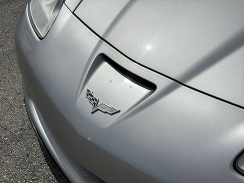 Used 2006 Chevrolet Corvette Z06 w/ Preferred Equipment Group RWD image 6
