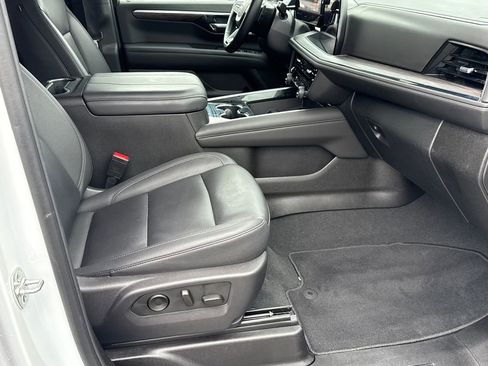 Certified 2025 Chevrolet Tahoe LT image 13