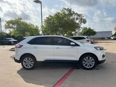 Used 2022 Ford Edge Titanium AWD/4WD image 4