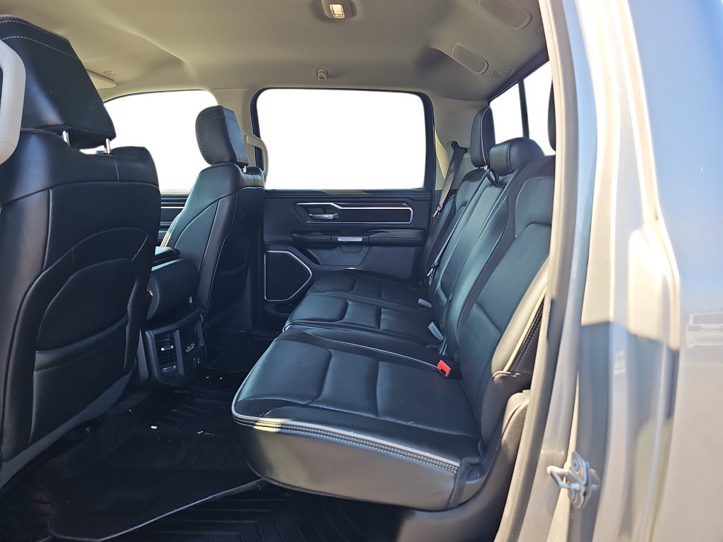 Used 2022 RAM 1500 Laramie AWD/4WD image 14