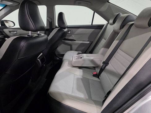 Used 2017 Toyota Camry SE image 21