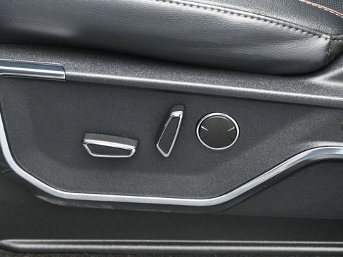 Used 2022 Ford F150 Lariat w/ Equipment Group 502A High image 10