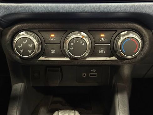 Used 2025 Nissan Versa SV w/ Trunk Package FWD image 26