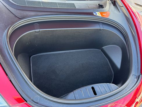 Used 2018 Tesla Model 3 image 9