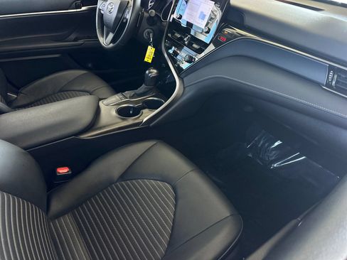 Used 2024 Toyota Camry SE FWD image 14