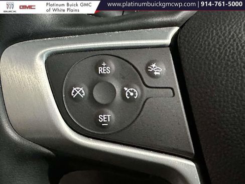 Used 2023 GMC Acadia SLT w/ Elevation Edition image 40