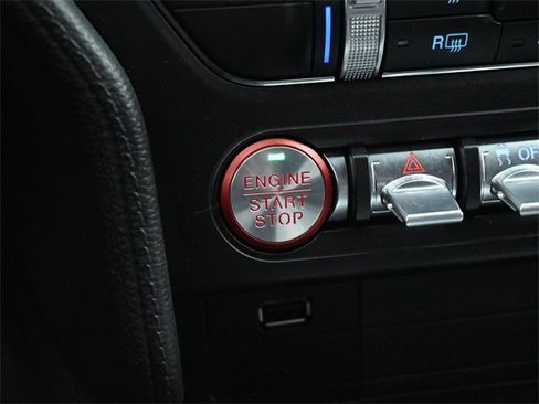 Used 2022 Ford Mustang GT w/ Equipment Group 301A image 31