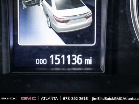 Used 2017 Toyota Camry XSE image 9