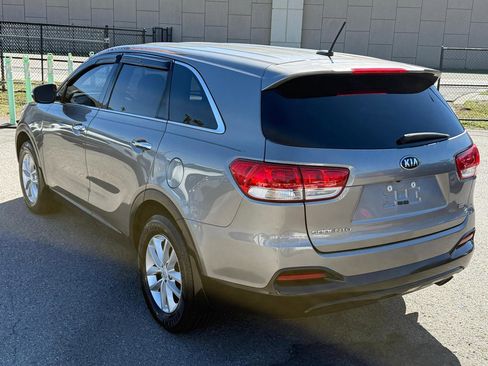 Used 2018 Kia Sorento L image 5