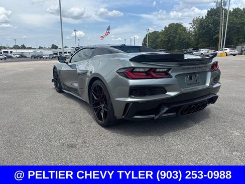 Used 2024 Chevrolet Corvette Z06 w/ Stealth Interior Trim Package RWD image 6