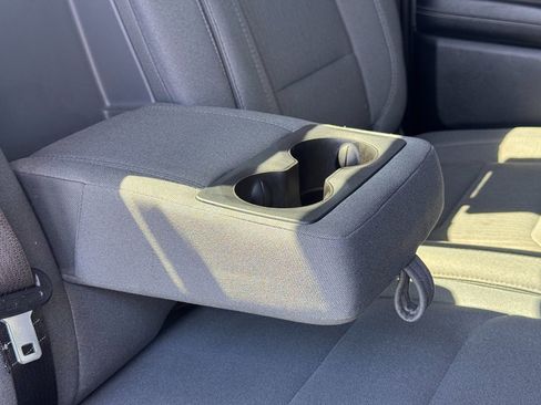 Used 2019 RAM 1500 Big Horn image 32