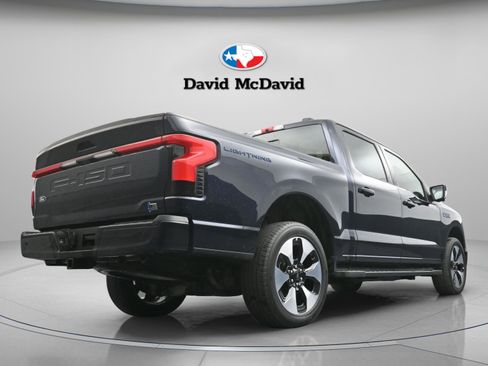 Used 2025 Ford F150 Lightning Platinum image 17